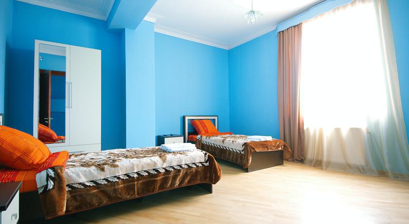 Europa+T Hotel Tbilisi Rom bilde