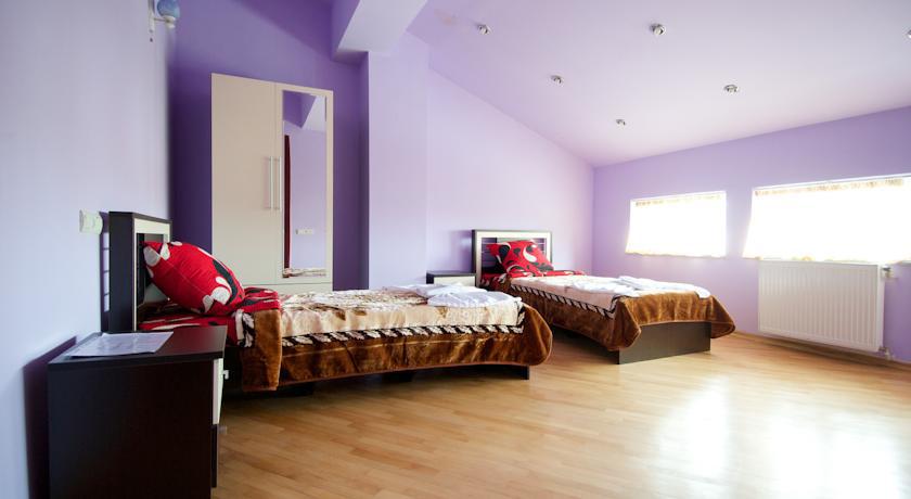 Europa+T Hotel Tbilisi Rom bilde